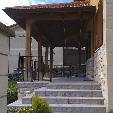 Izarrak Holiday home Pedrosa de Valdeporres